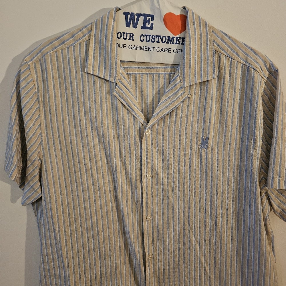 Short sleeve shirt